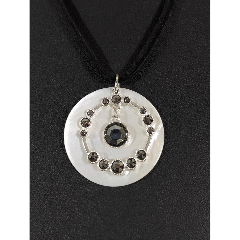 Avon White Shell Disc Necklace Gray Rhinestones Y2K Boho Minimalist 20 in